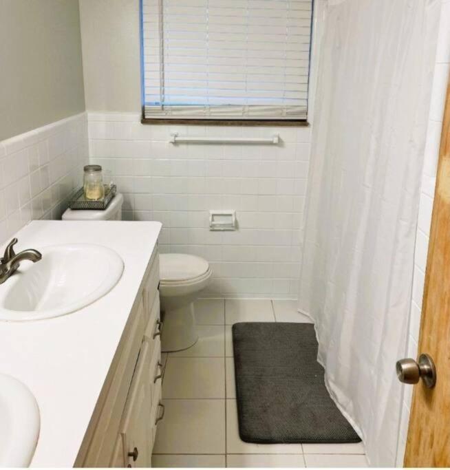 Nice Cozy Family-Sized Home In Quiet Neighborhood Oak Park Extérieur photo